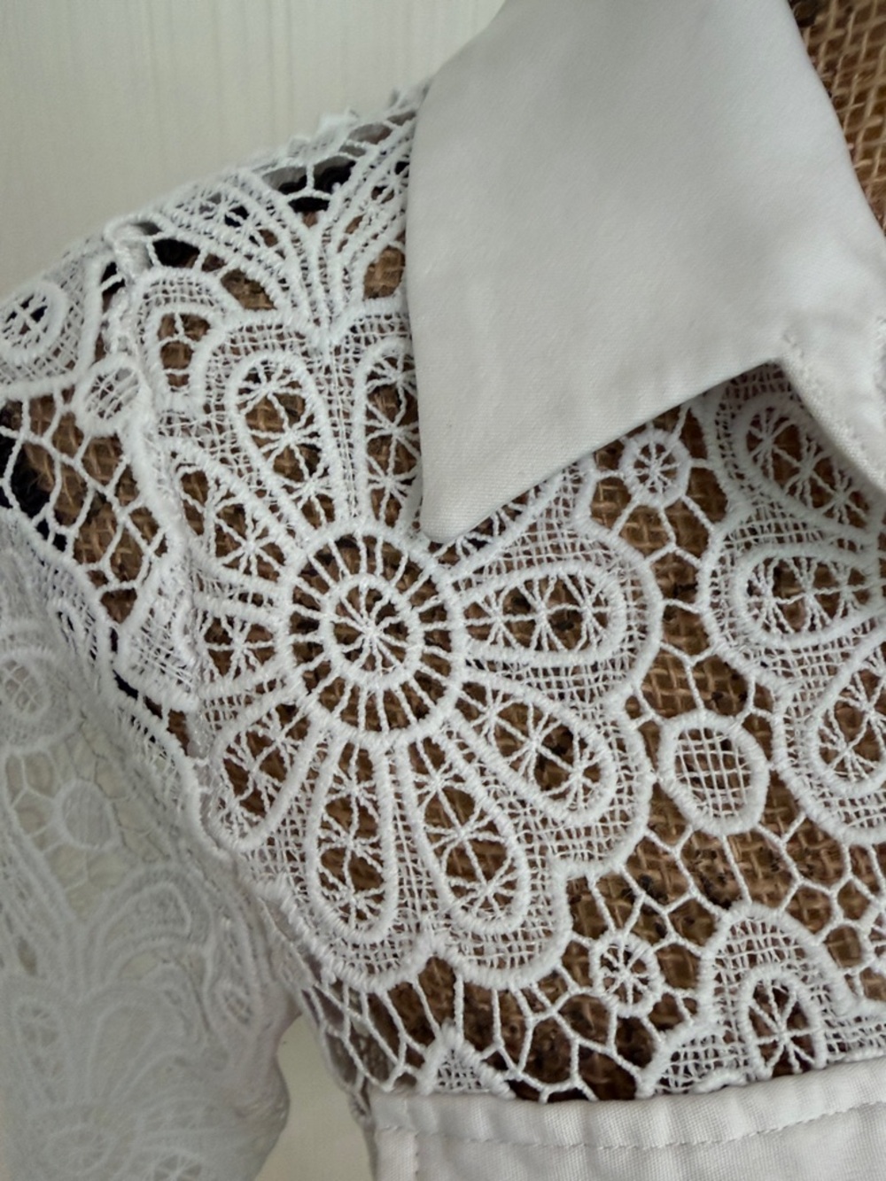 Women's White Lace Button-Up Shirt Jacket - Picture 4 of 11